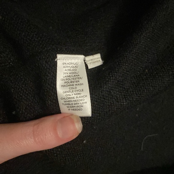 Cozy black sweater with tie waist - Picture 5 of 6